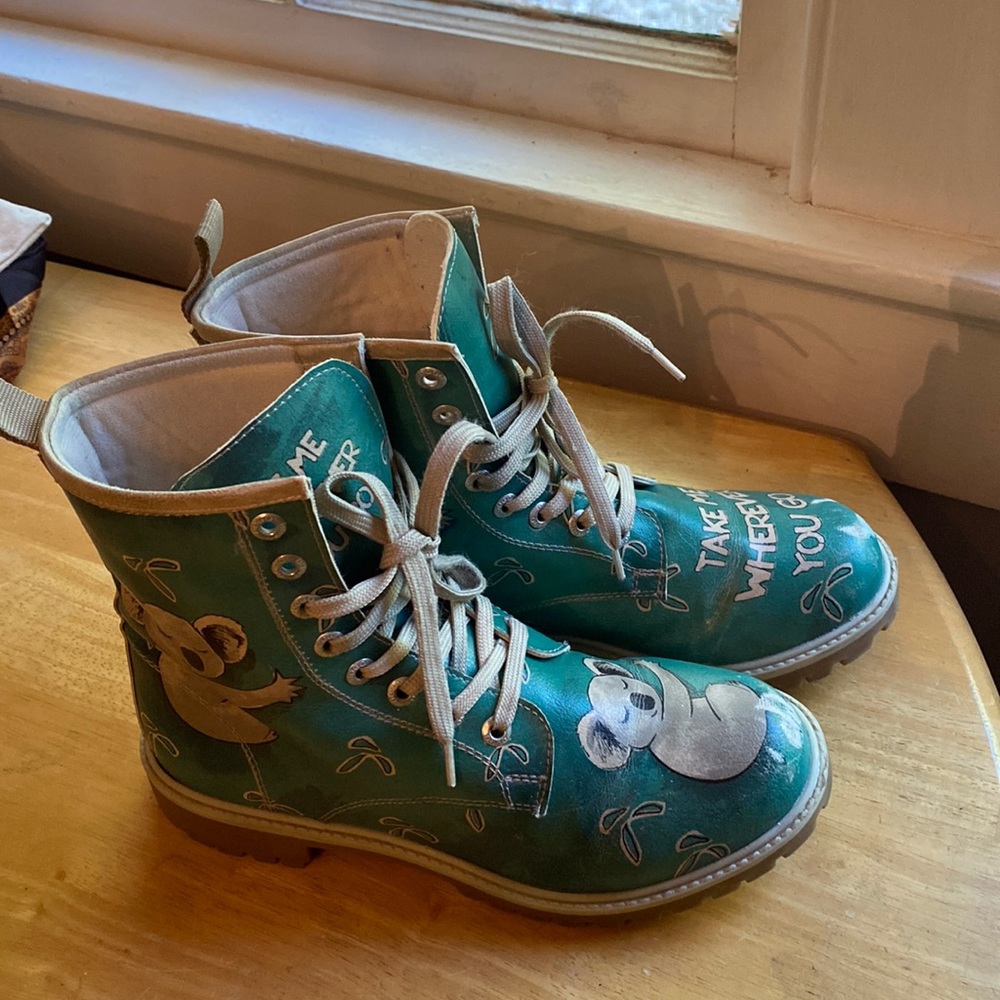 Dogo Shoes 37 (7) Green Koala Vegan Leather Lace Up G… Gem